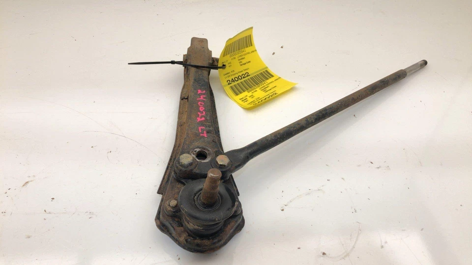 1970-1973 Nissan Datsun 240z Driver dianteiro esquerdo braço de controle inferior OEM braço A - Imagem 2 de 4