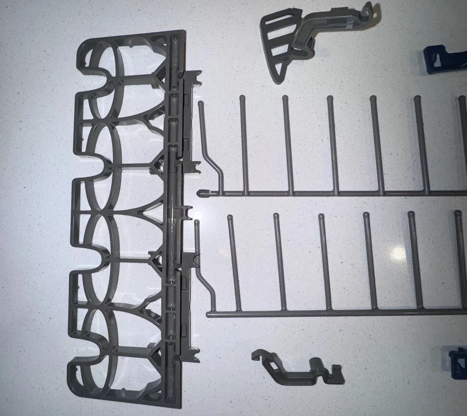 Регулируемые зубцы и полка для чашек посудомоечной машины Whirlpool - Изображение 4 из 4