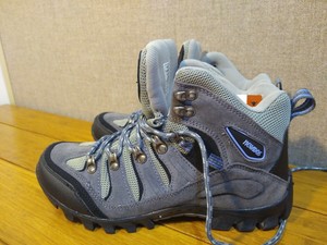 nevados women's hiking boots