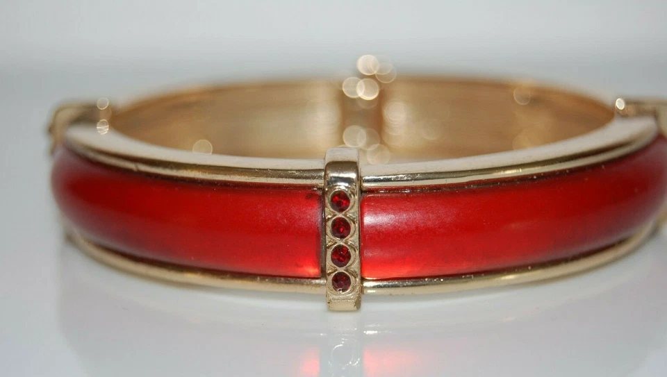 PULSERA BRAZALETE ELÁSTICO COLDWATER CREEK AUDAZ ROJO ACRÍLICO SOBRE METAL DORADO Foto 3 de 4