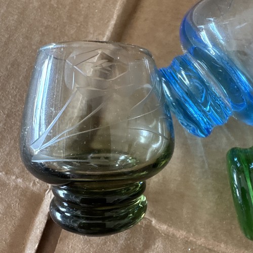 Vasos de chupito multicolor grabados vintage - Whisky Brandy Cordials - 4 piezas - Imagen 6 de 20