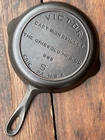 Griswold Victor #5 Cast Iron Skillet