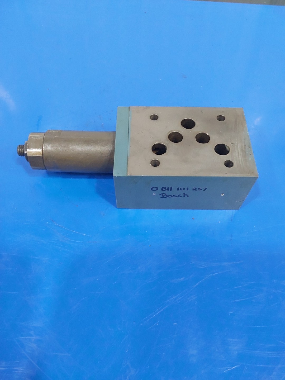 BOSCH Valve 0 811 101 257. 4500psi