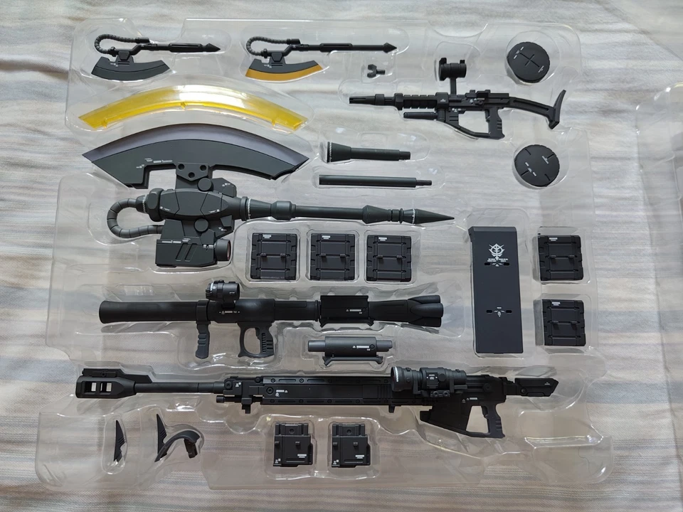 GUNDAM FIX FIGURATION COMPUESTO METÁLICO MS-06R-1A Zaku II Tipo Alta Movilidad Foto 3 de 4