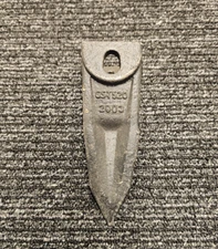 (QTY 3) Bucket Tiger Tooth Shank 7107320SD GST520 2003 For Bobcat Excavator