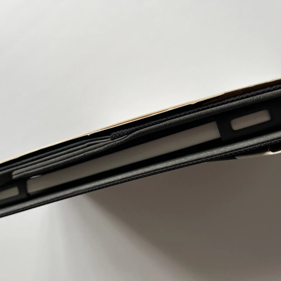 Targus Fit n Grip Versatile Padded Protective Case Fits 7"- 8" Tablet New Black - Image 4 of 4