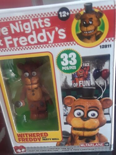 McFarlane Five Nights At Freddy's Party Wall With Withered Freddy