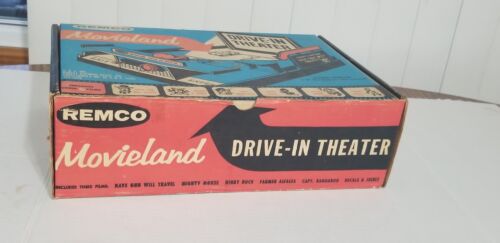 Vintage 1959 Remco Movieland Drive-In Theater In Original Box Beautiful Up2 - Picture 16 of 23