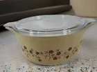 Vintage PYREX Trailing Flowers 475-B Light Yellow Casserole Dish W/ Lid 2 1/2 QT