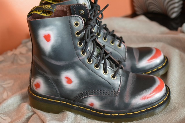 dr martens lahava