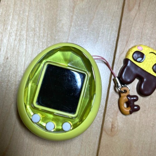Bandai Tamagotchi iD L Yellow Color Virtual Pet Japan Authentic Used/Working - Picture 4 of 12
