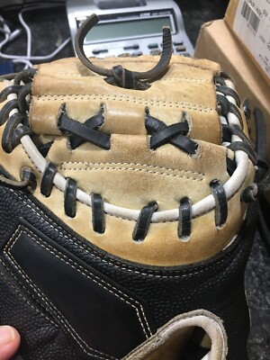 Professional Baseball & Softball Glove Relacing, Cleaning & Conditioning Service - Restore Your Glove!
