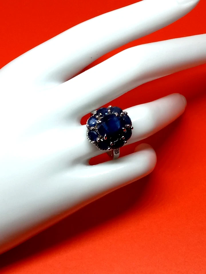 7.65 cts Masoala Sapphire White Topaz Sterling Silver Daisy Flower Ring Size 7 - Image 3 of 4