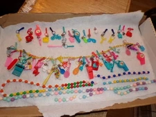 Vintage 1980s Plastic Clip Bell Charm Chain Lot Necklace Pop Beads [fa405]