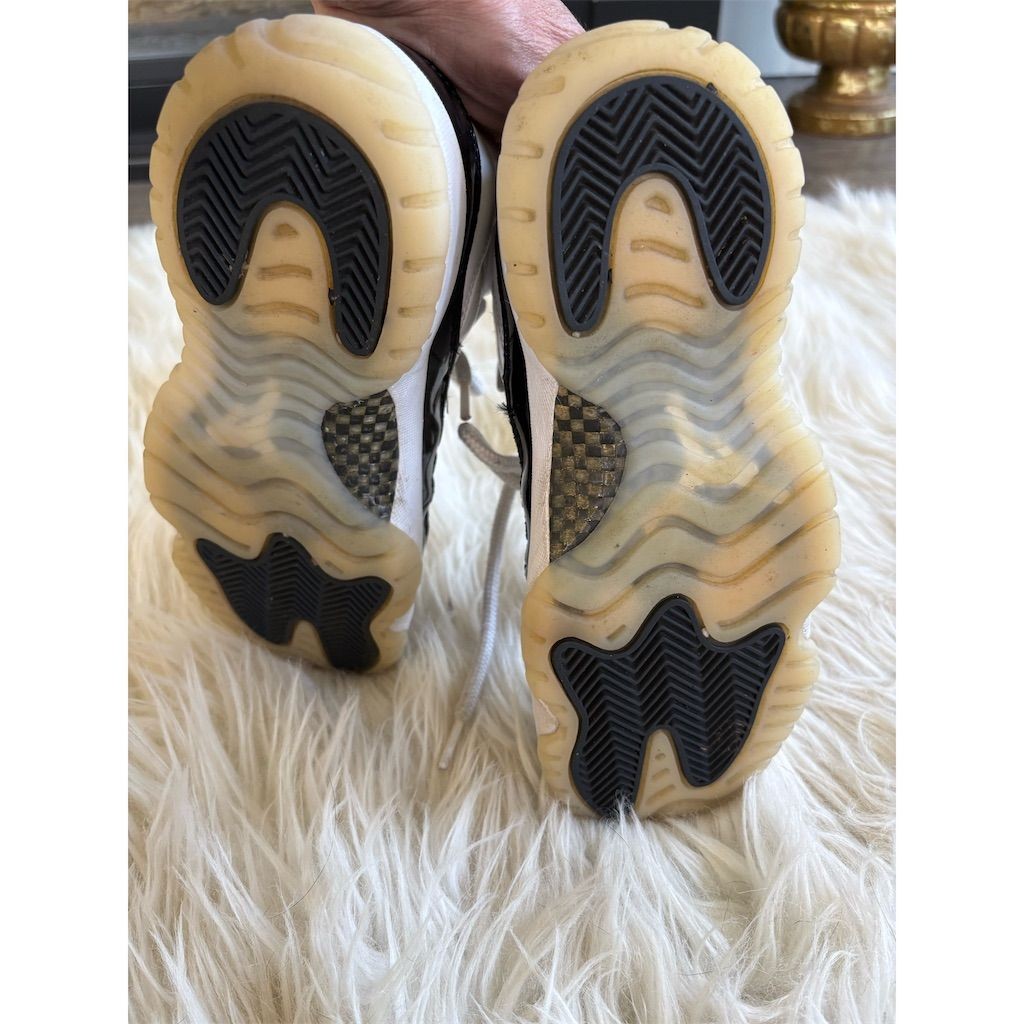 Jordan 11 Retro DMP Boys 4.5 Sneakers White/Gold/Black High Top Athletic thumbnail 7