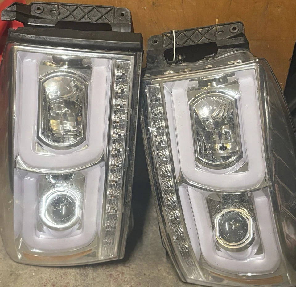 Faróis de caminhão Dodge 2006-2008 3ª geração - Imagem 3 de 4