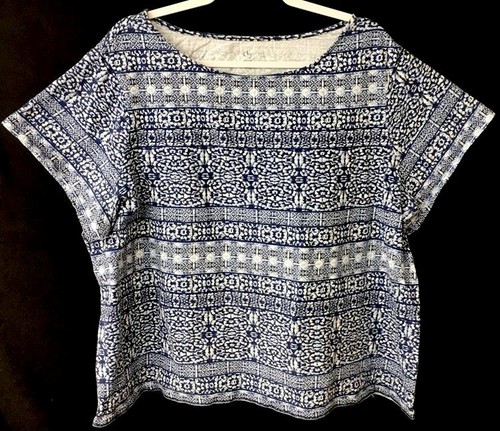 Croft & barrow 3X blue abstract print scoop neck stretch short sleeve top