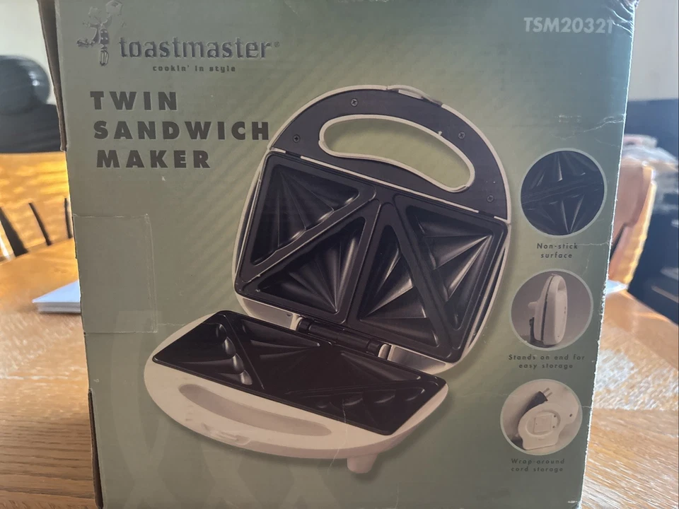 Platos antiadherentes para sandwichera doble Toastmaster TSM2032T Foto 3 de 4