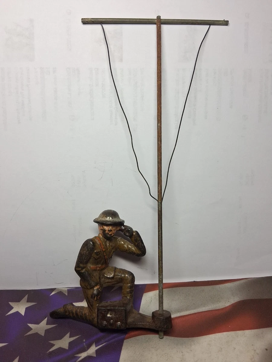 Rare Grey Iron Radio Set Operator W/ 2 Aerials Soldier