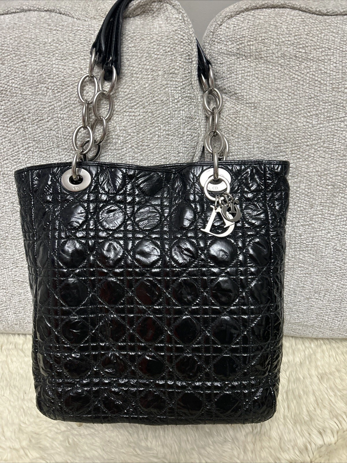Sac cabas shopping souple noir Patent Cannage Dior