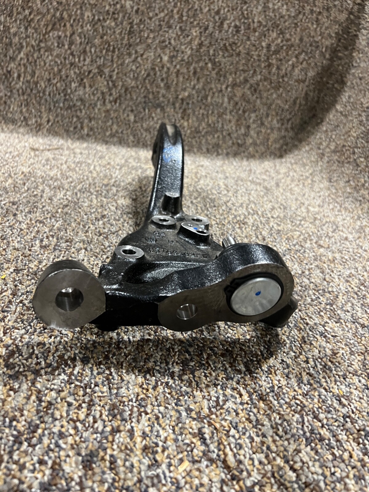 OEM 2015-2023 DODGE CHARGER RWD FRONT RIGHT SPINDLE KNUCKLE 