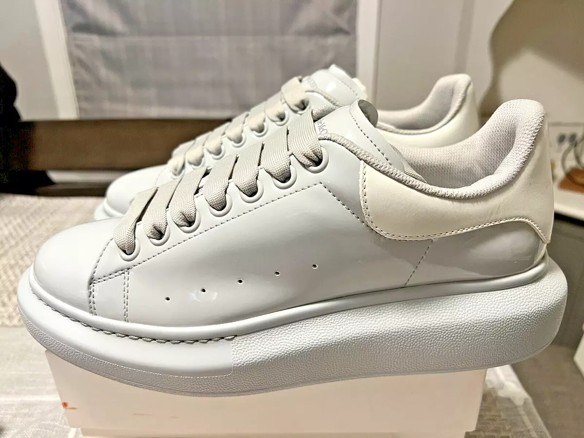 NEW Alexander McQueen Women's Oversized Sneakers Size 41 EU/ 11 US Patent Grey