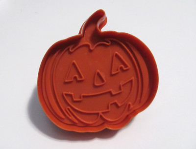 NEW ORANGE PLASTIC COOKIE DECORATING STAMP - PUMPKIN