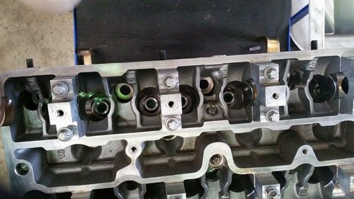 Vauxhall Astra H VXR Z20LEH Astra G Turbo Z20LET Stem Seal Retainers - Picture 5 of 9