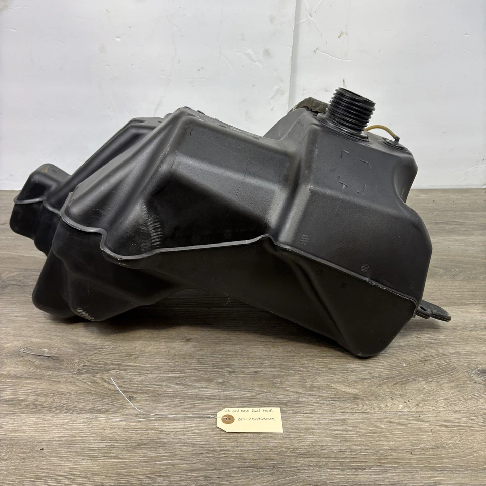 2008 Polaris Sportsman 500 EFI Fuel Gas Tank 2520865 - Image 2 of 4