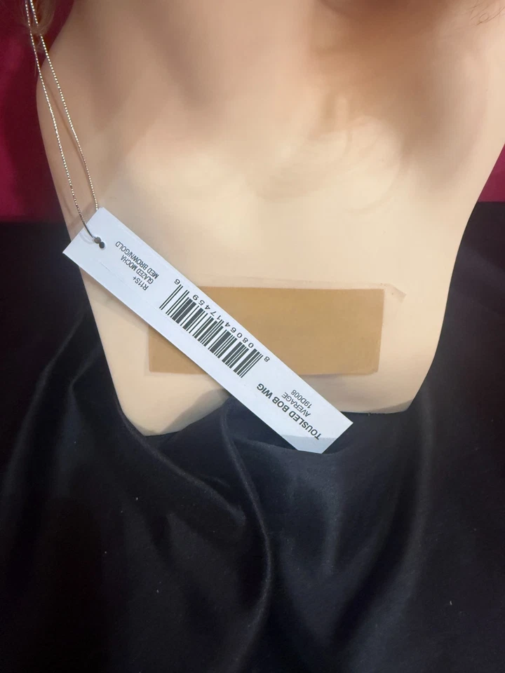 Peluca Hairdo "Tousled Bob" Moca Esmaltada Foto 3 de 4