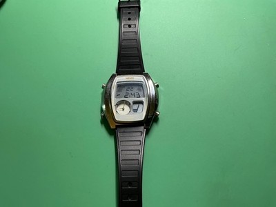 Vintage Citizen Independent 1481010 X mas  97 Limited Edition Wristwatch