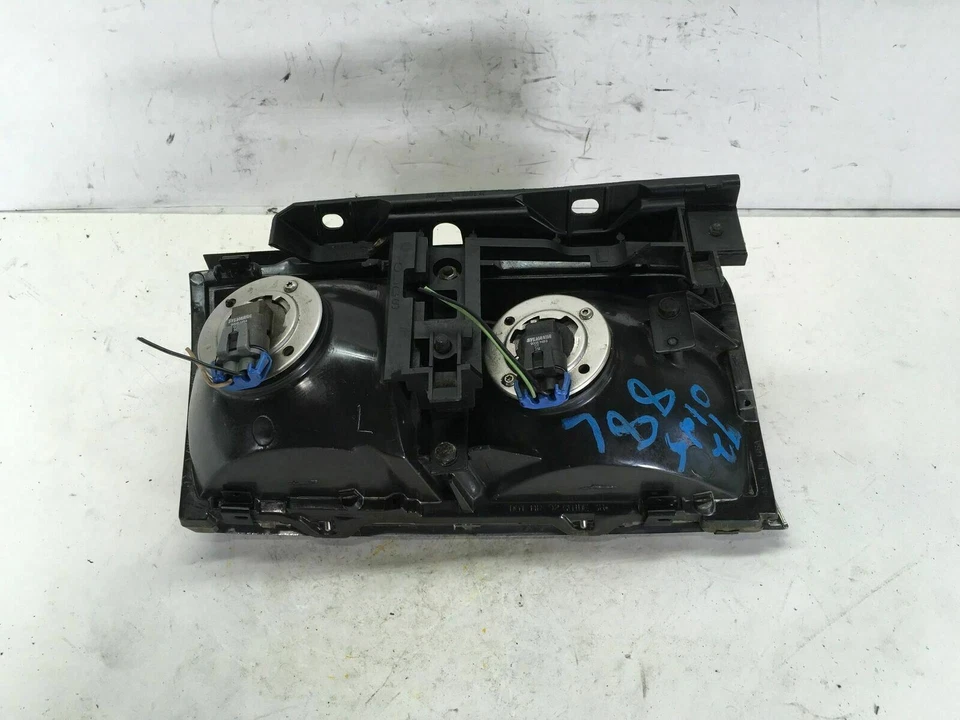 OLDSMOBILE 98 1992 FARO CONDUCTOR DELANTERO IZQUIERDO LÁMPARA HALÓGENA CON BOMBILLAS DE FÁBRICA Foto 3 de 4