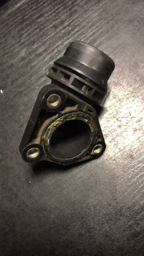 BMW E46 3er 98-04 316 318 320 325 Z3 Wasserpumpe Bogen Rohr Schlauch 1743329