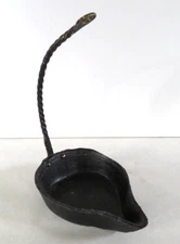 Vintage Virginia Metalcrafters Cast Iron Betty Lamp Primitive