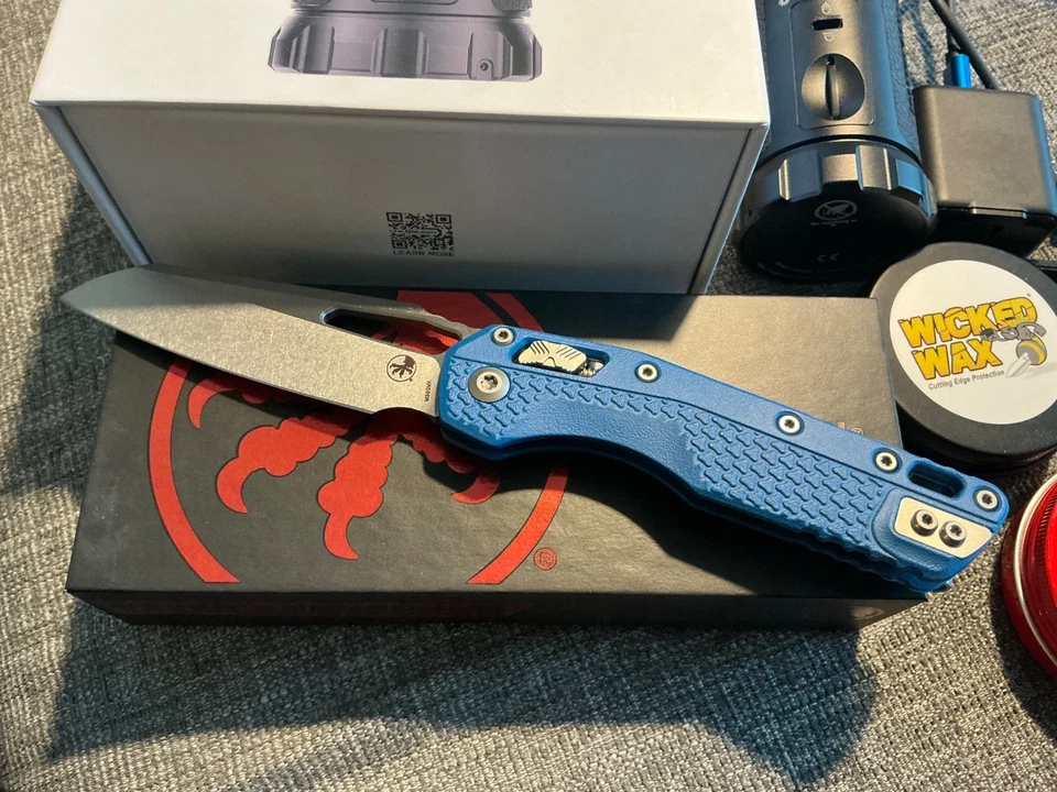 HOLIDAY BUNDLE Microtech 210T-10 PMCBL & OLIGHT MARAUDER 2 & Wicked Industries - Image 2 of 4