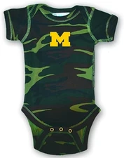 Two Feet Ahead Camouflage Camo Bodysuit Creeper  Michigan Wolverines 0-3 Months