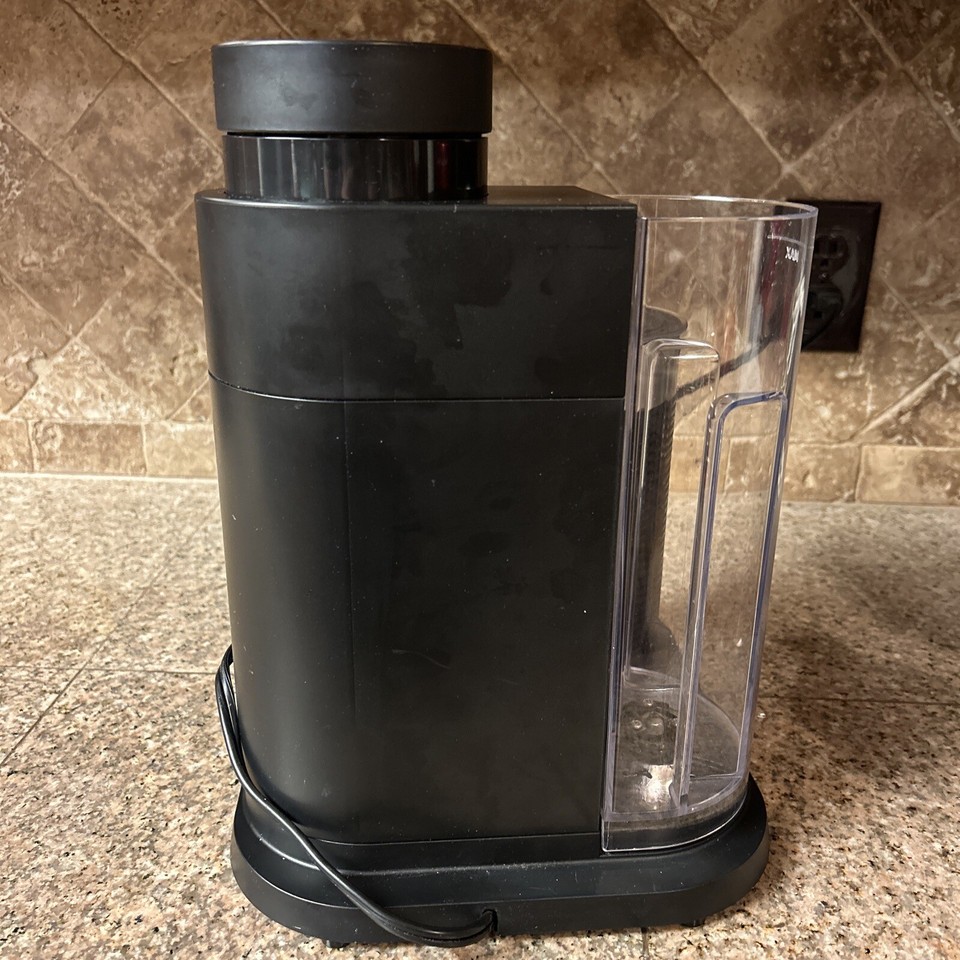 Keurig Coffee Maker KCafe Essentials Single Serve KCup W/ Milk
