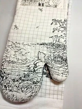 DISNEY WINNIE THE POOH OVEN MITT AND 2 TOWELS BLACK WHITE 100% COTTON NWT