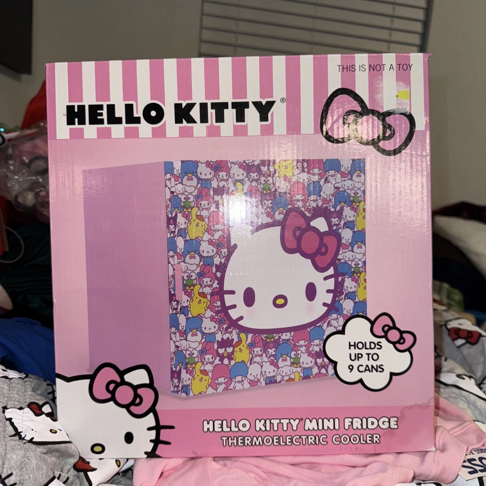 Nwt viral Sanrio Hello Kitty 9 Can Mini Fridge NEW Christmas gift Girl cute pink - Image 2 of 4