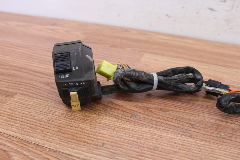 Interruptor/control de barra izquierda y derecha Suzuki DR200SE 2007 - par Foto 3 de 4