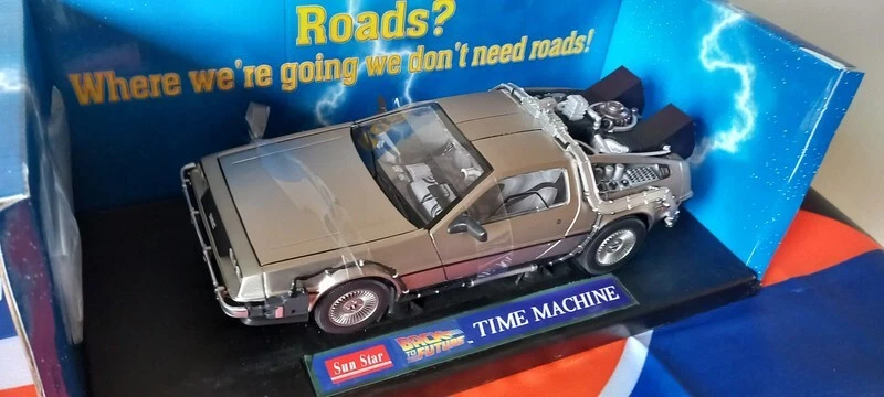 Delorean - Retour vers le futur - 1/18 (Sunstar) - Photo 4/4