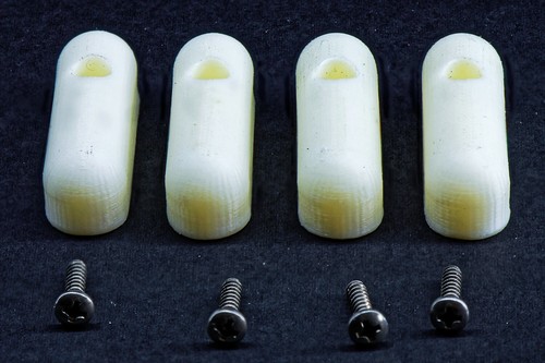 TOILET SEAT BUFFER (4) + 4 STAINLESS SCREWS (Paramount seat) NEW - Picture 2 of 3