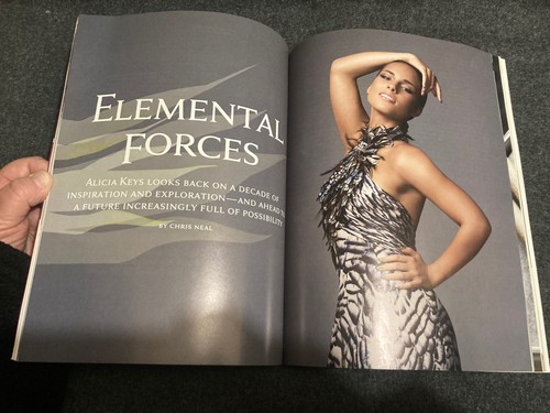 M MUSIC & MUSICIANS MAGAZINE - ALICIA KEYS - PREMIER ISSUE 2010 JAN/FEB VGC++++ - Picture 12 of 12