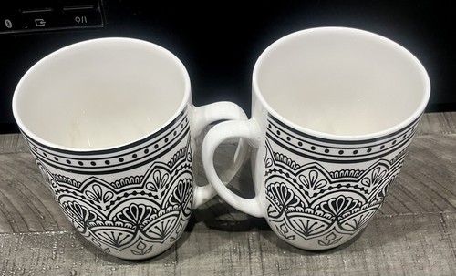 Set Of 2 Royal Norfolk Black & White Boho Floral Coffee Mugs 12 oz Stoneware - Picture 4 of 4