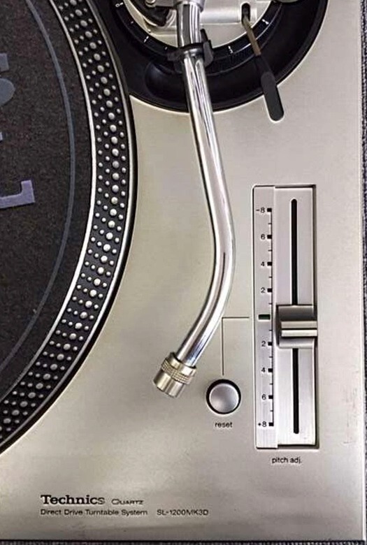 Technics SL-1200MK3D Direct Drive DJ Turntable SERNo.GE9AB47219