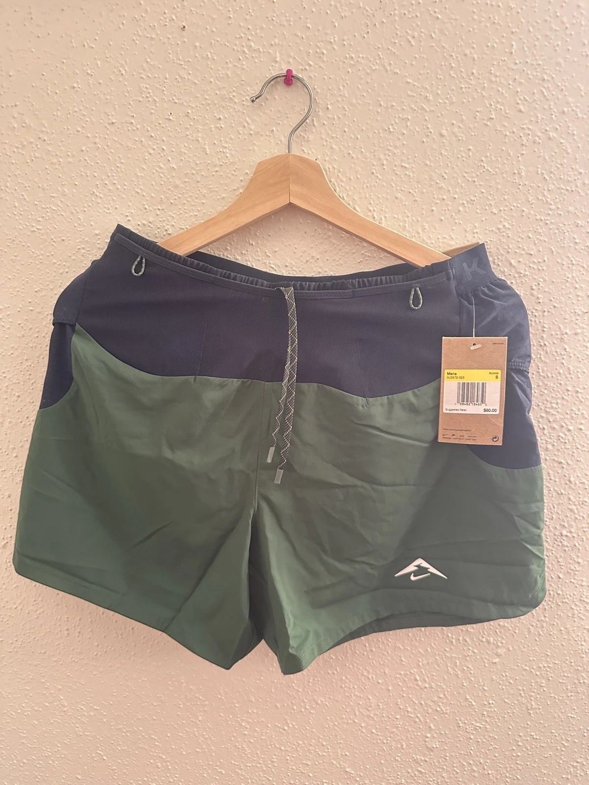 Nike Trail Dri-FIT ADV 2nd Sunrise 5" Running Shorts Men’s SMALL HJ3572-323 NWT
Opens in a new windo