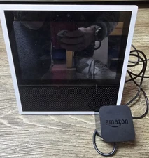 Amazon Echo Show 1st Gen Smart Radio MW46WB White, W/7" Display  Alexa Assistant