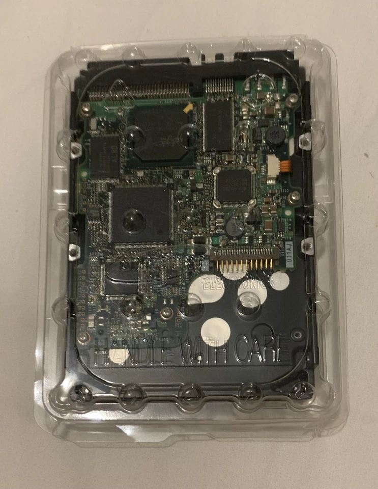 IBM eServer xSeries 33P3371 24P3706 CA06200-B29900BA 10K U320 DCSI 68-PIN HDD - Image 2 of 4