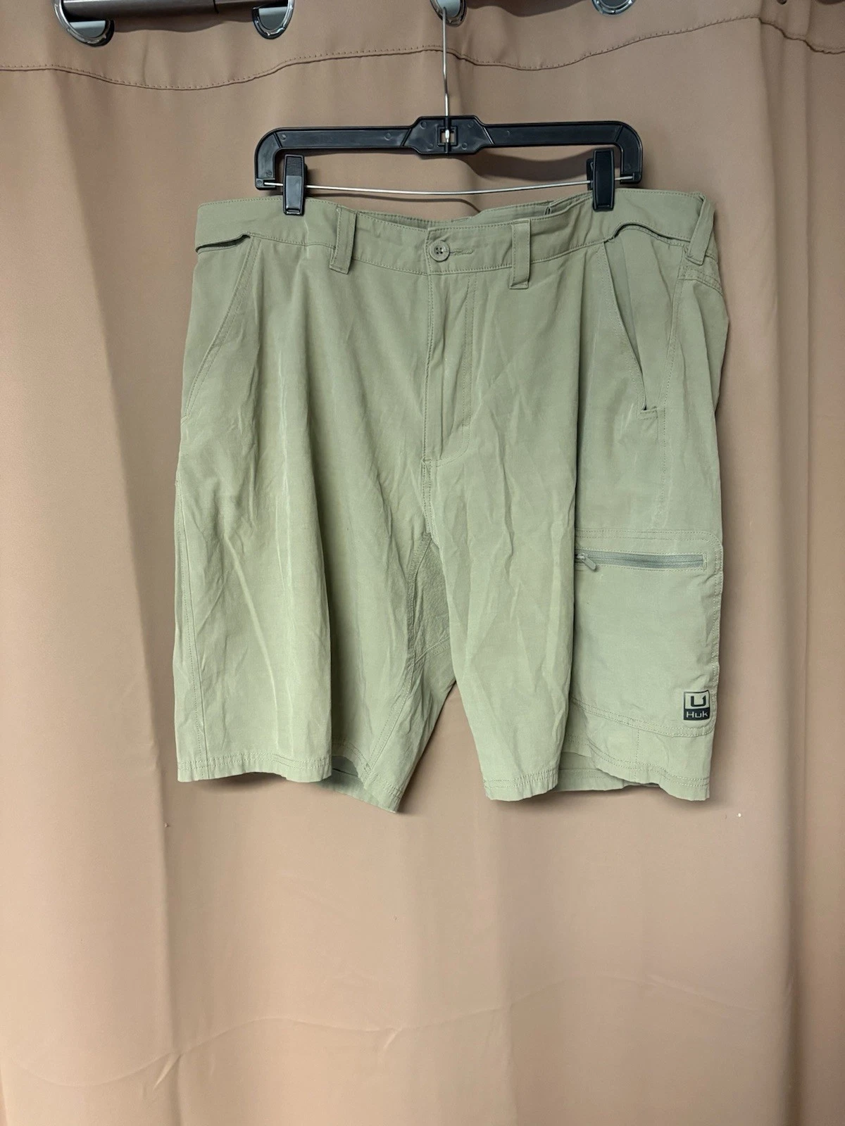 HUK MENS PERFORMANCE Fishing SHORTS Khaki TAN, SIZE XXL Vented Stretch Waiste