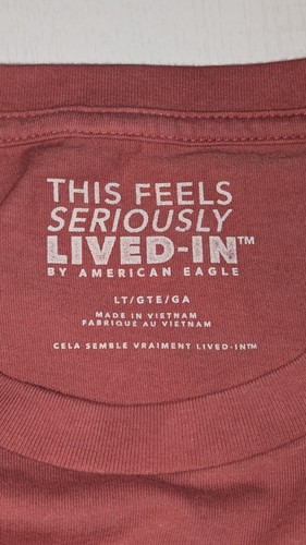 This Feels Seriously Lived In American Eagle Ombre T Shirt Mens LT NWT - Picture 4 of 8